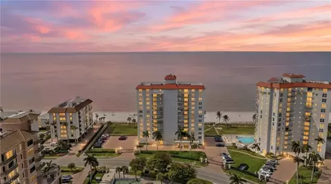 10691 Gulf Shore Dr #500, Naples, FL 34108