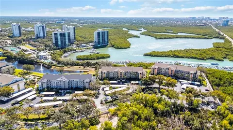 320 Horse Creek Dr #308, Naples, FL 34110