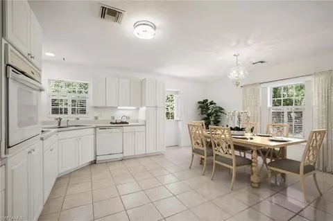 5348 Cypress Ln, Naples, FL 34113 photo 7