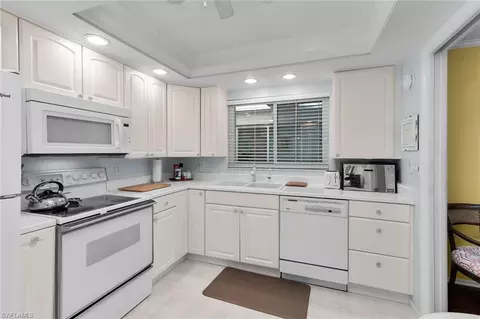 Kitchen - 4150 Crayton Rd #B6, Naples, FL 34103 photo 1 of 1