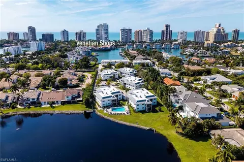 View/Area - 4150 Crayton Rd #B6, Naples, FL 34103 photo 9 of 12