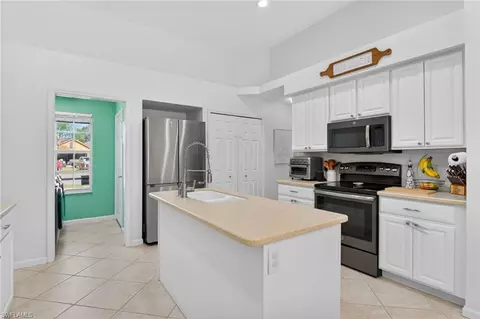 Kitchen - 22830 Snaptail Ct, Estero, FL 33928 photo 3 of 5