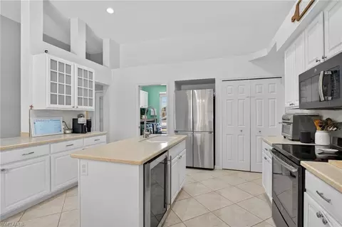 Kitchen - 22830 Snaptail Ct, Estero, FL 33928 photo 4 of 5