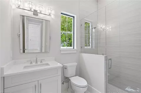 Bath - 1102 9th Ave N, Naples, FL 34102 photo 7 of 9