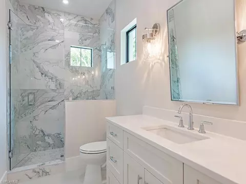 Bath - 1102 9th Ave N, Naples, FL 34102 photo 2 of 3