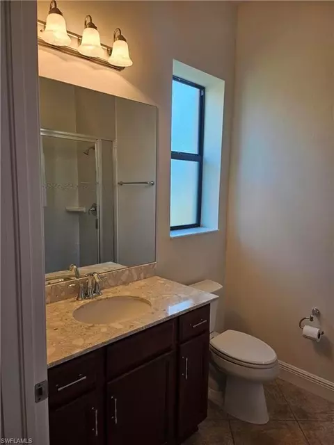 Bath - 1283 Manado Dr, Naples, FL 34113 photo 2 of 5