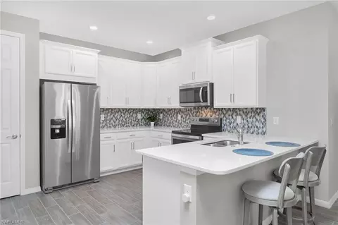 Kitchen - 1265 Enbrook Loop, Naples, FL 34114 photo 2 of 4
