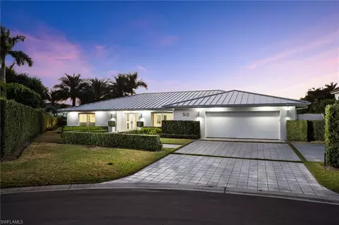 512 Neapolitan Ln, Naples, FL 34103