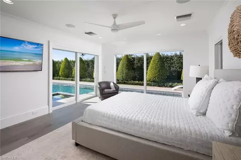 Bedroom - 512 Neapolitan Ln, Naples, FL 34103 photo 3 of 4