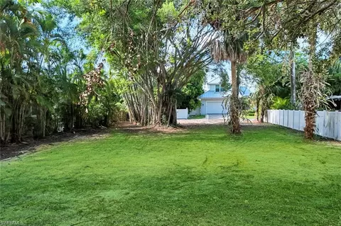 760 1st Ave N, Naples, FL 34102 photo 9