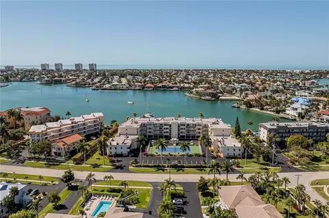 838 W Elkcam Cir #309, Marco Island, FL 34145