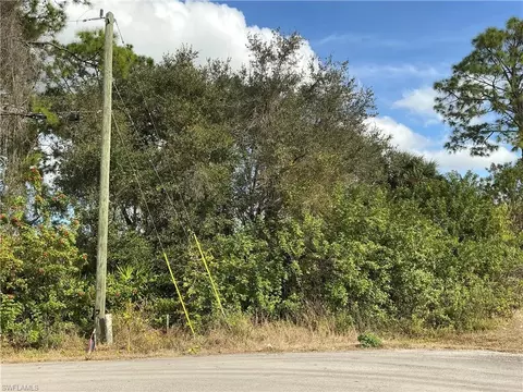 3700 Dora Ave N, Lehigh Acres, FL 33971