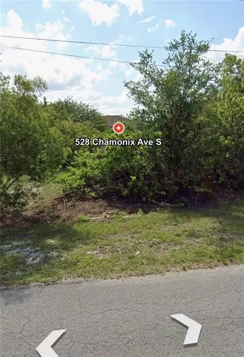 528 Chamonix Ave S, Lehigh Acres, FL 33974