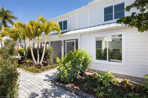 Exterior - 230 6th Ave S #12, Naples, FL 34102 photo 5 of 10