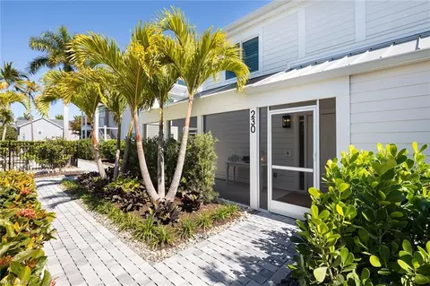 Exterior - 230 6th Ave S #12, Naples, FL 34102 photo 4 of 10