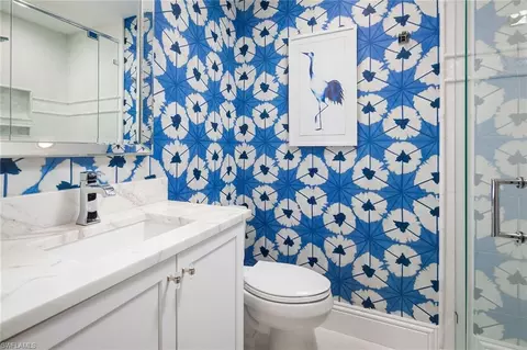 Bath - 230 6th Ave S #12, Naples, FL 34102 photo 2 of 4