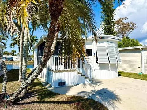 442 Cheetah Dr #442, Naples, FL 34114