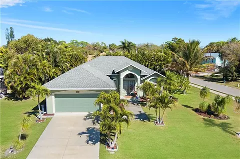 9877 Delaware St, Bonita Springs, FL 34135