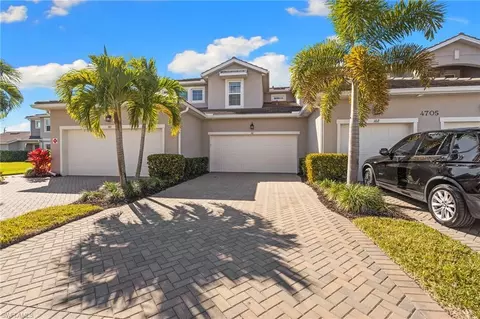 4705 Arboretum Cir #101, Naples, FL 34112