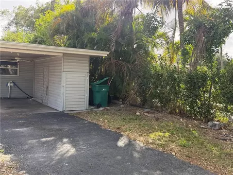 2632 Weeks Ave, Naples, FL 34112