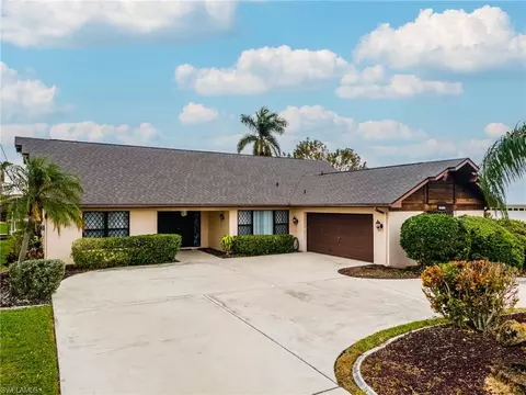 2523 SE 24th Pl, Cape Coral, FL 33904