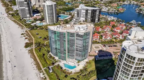 4651 Gulf Shore Blvd N #607, Naples, FL 34103