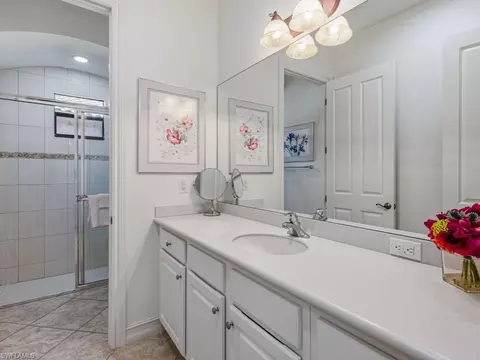 Bath - 6300 Serano Way, Naples, FL 34113 photo 3 of 3