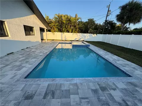Exterior - 710 98th Ave N, Naples, FL 34108 photo 2 of 7