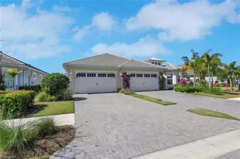 6371 Negril Isle Dr, Naples, FL 34113