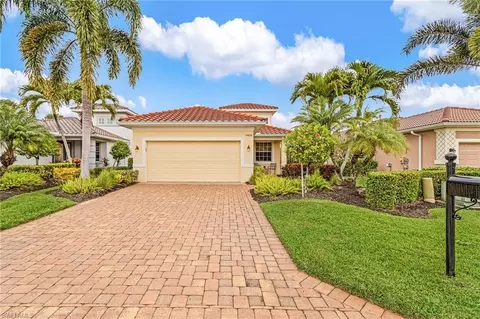 9400 La Bianco St, Fort Myers, FL 33967