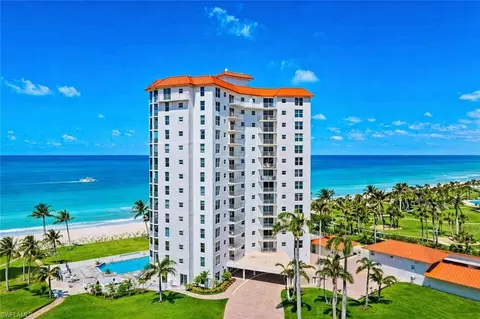 10701 Gulf Shore Dr #402, Naples, FL 34108