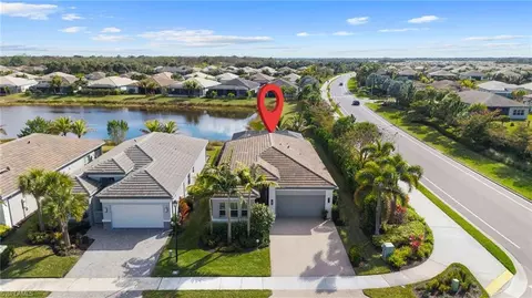 11555 Jacaranda Dr, Naples, FL 34120