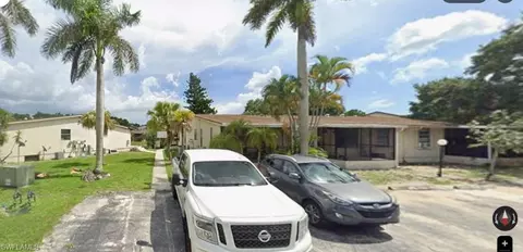 5217 Treetops Dr #I, Naples, FL 34113