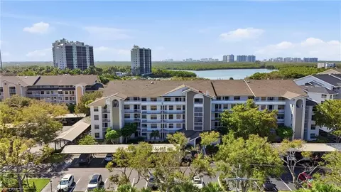 360 Horse Creek Dr #101, Naples, FL 34110