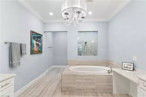 Bath - 2472 Breakwater Way #11101, Naples, FL 34112 photo 1 of 4