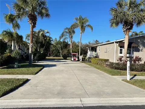 1623 Diamond Lake Cir, Naples, FL 34114