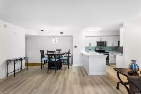 8940 Colonnades Ct E #713, Bonita Springs, FL 34135