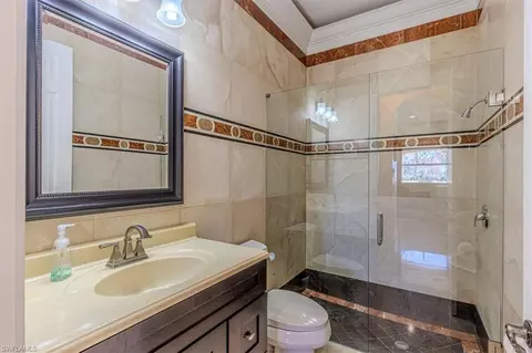 Bath - 2135 Par Dr, Naples, FL 34120 photo 1 of 9