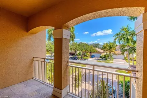 Exterior - 2135 Par Dr, Naples, FL 34120 photo 4 of 10