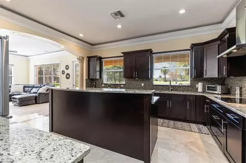 Kitchen - 2135 Par Dr, Naples, FL 34120 photo 3 of 4