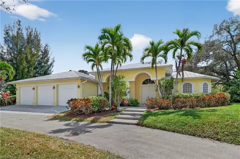 6416 Mark Ln, Fort Myers, FL 33966