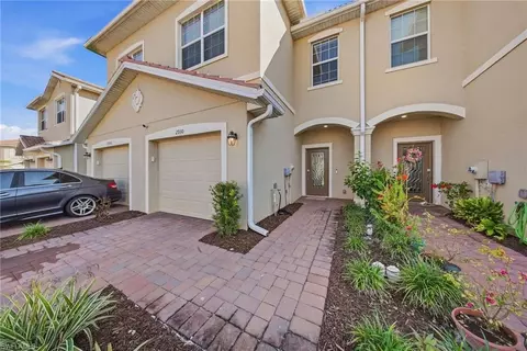 2930 Citrus St, Naples, FL 34120