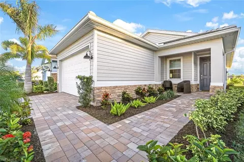 16802 Seasons Coast Dr, Bonita Springs, FL 34135