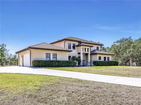 3160 27th Ave SW, Naples, FL 34117