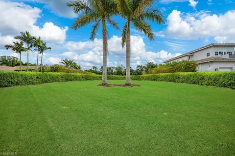 510 Turtle Hatch Ln, Naples, FL 34103