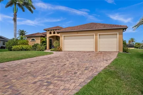 2801 SW 33rd St, Cape Coral, FL 33914