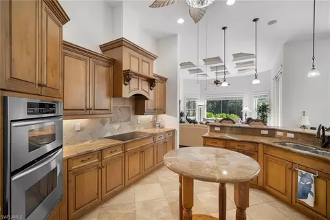 Kitchen - 7620 Palmer Ct, Naples, FL 34113 photo 2 of 4