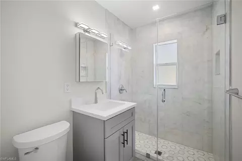 Bath - 47 River Ct, Naples, FL 34110 photo 1 of 4