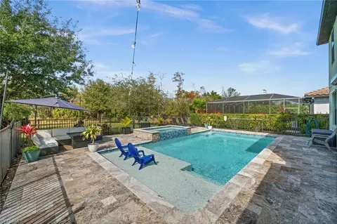 Exterior - 4754 Abaca Cir, Naples, FL 34119 photo 4 of 7