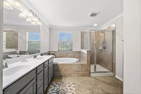 Bath - 4754 Abaca Cir, Naples, FL 34119 photo 2 of 6